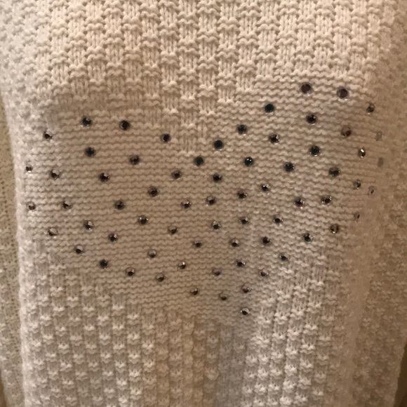 Sweatshirt - Picture 4 of 4